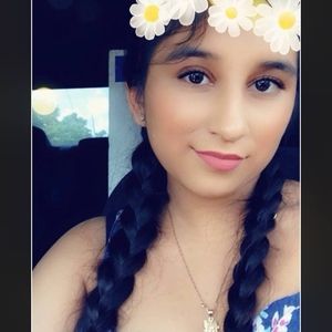 Meet your Posher, Breanna